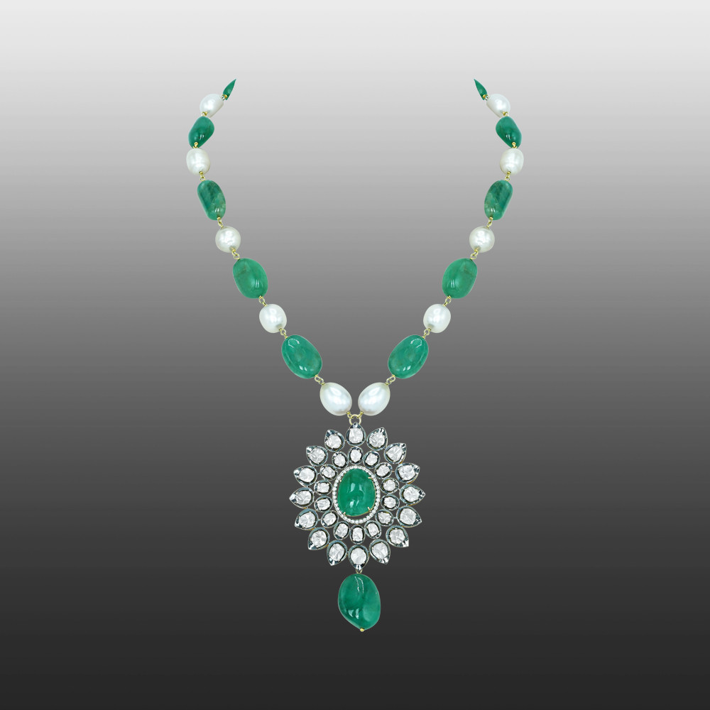 Emerald Cabochon Polki Necklace with Emerald and Pearl Strand